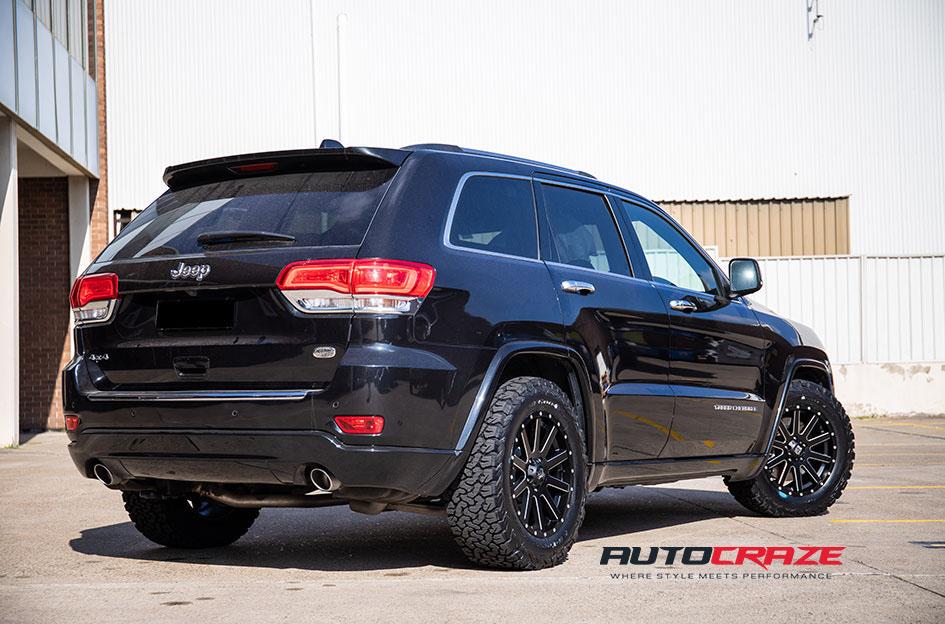 JEEP-GRAND-CHEROKEE-HEIST-SATIN-BLACK-MILLED